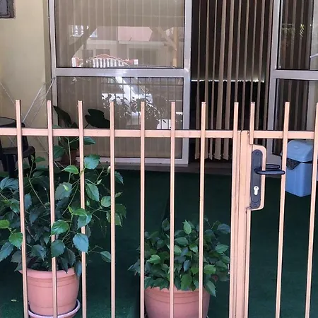 Edelvais Guest house 2*