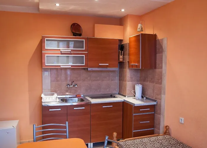 Πανσιόν Edelvais 2*